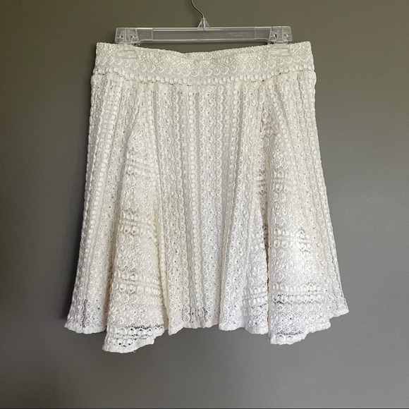 IRO Teejay Crochet Lace Mini Skirt in Ecru Size 8 Cream Off White A-Line Flouncy - Picture 12 of 16